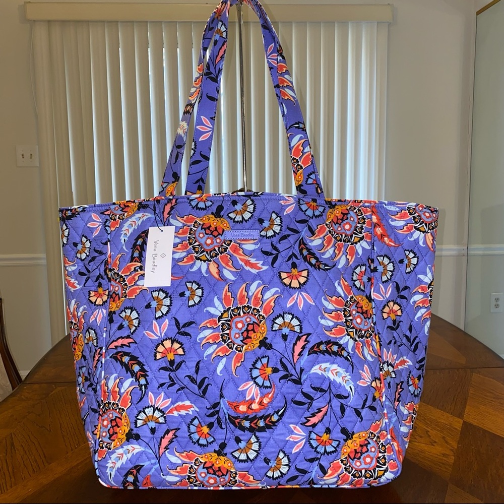 NWT Vera Bradley Grand Tote Mural Garden